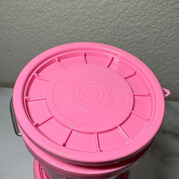 New. Lowe’s Mini Pink Buckets (2) - Picture 7 of 7